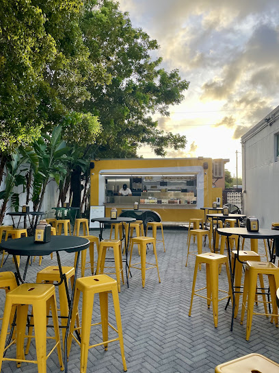 Diyon Hotdogs, Miami