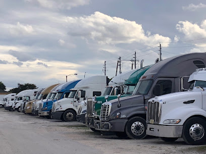 Yareinca - Truck & Trailer Parking lot 24hrs Service, Miami